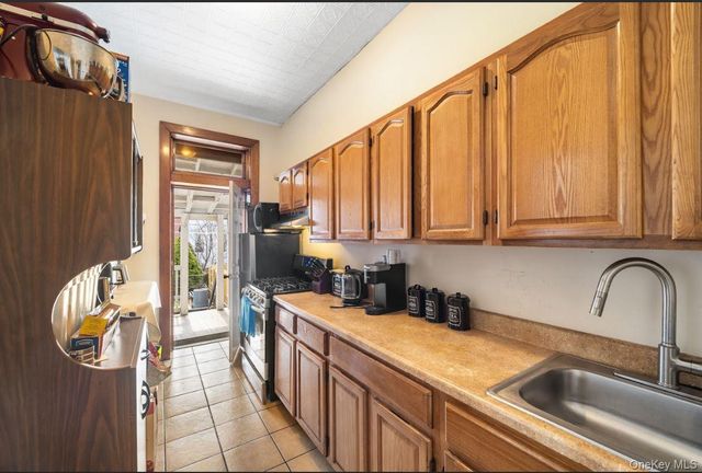 60-34 69th Avenue, Ridgewood, NY 11385