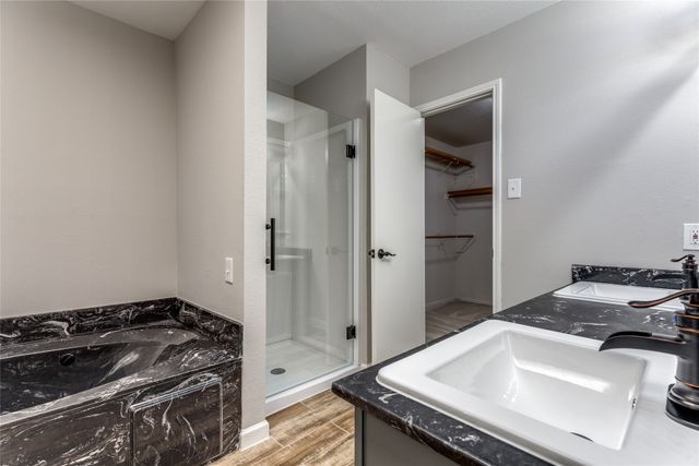 3813 Devonaire Drive, Fort Worth, TX 76008