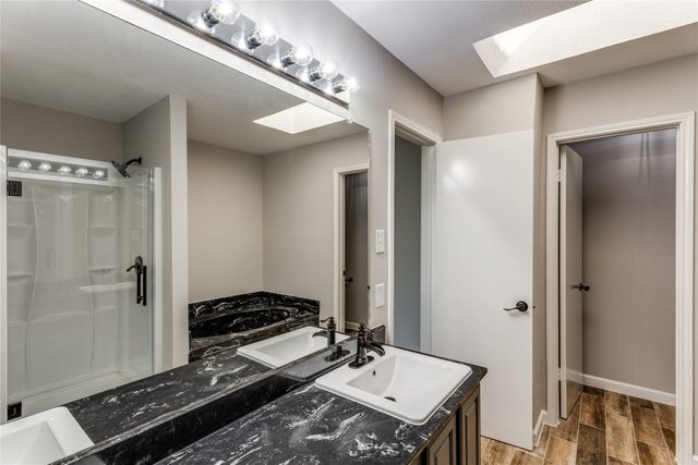 3813 Devonaire Drive, Fort Worth, TX 76008