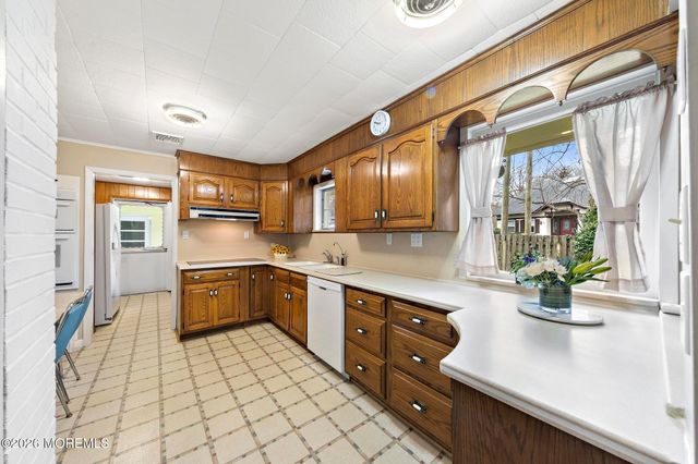 14 Swan Avenue, Locust, NJ 07760