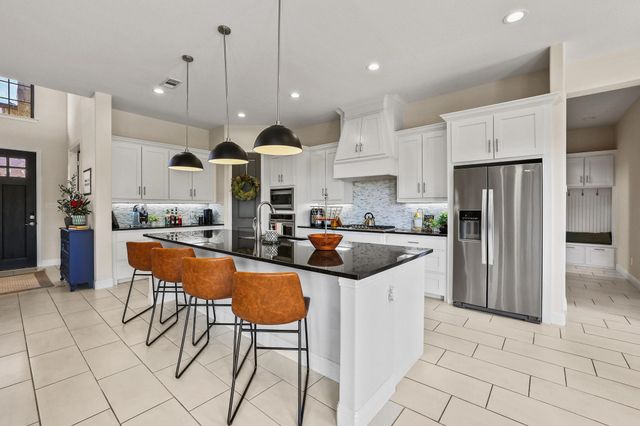 107 Whispering Winds Drive, Gunter, TX 75058