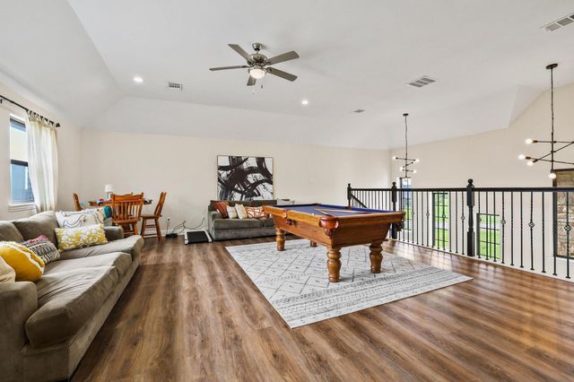 107 Whispering Winds Drive, Gunter, TX 75058