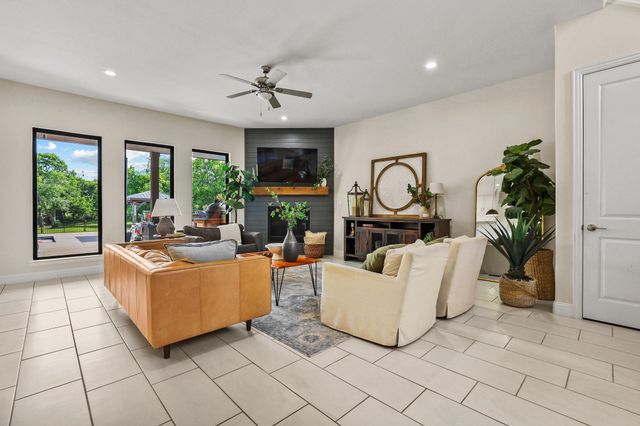 107 Whispering Winds Drive, Gunter, TX 75058