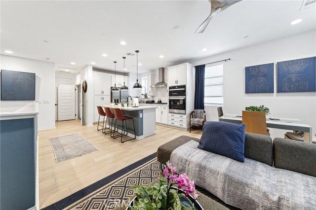 382 Moonflower, Rancho Mission Viejo, CA 92694