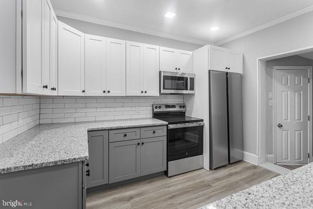 209 E 24TH ST, Wilmington, DE 19802