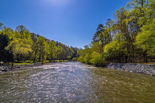 480 Riveredge Lane, Ellijay, GA 30540