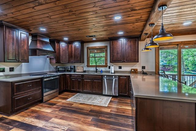 480 Riveredge Lane, Ellijay, GA 30540