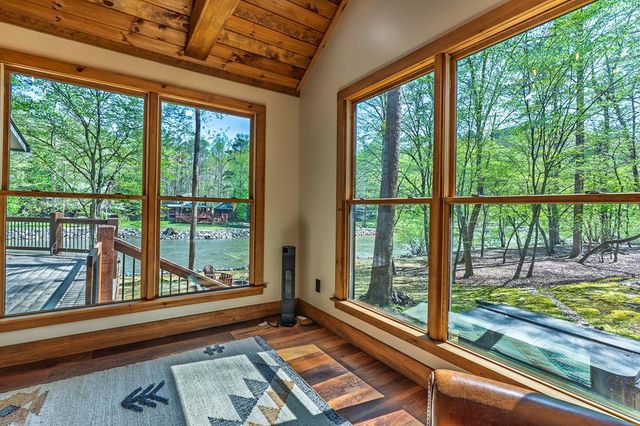 480 Riveredge Lane, Ellijay, GA 30540