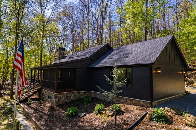 480 Riveredge Lane, Ellijay, GA 30540