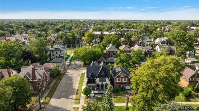 3046 Leslie Street, Detroit, MI 48238