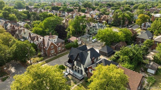 3046 Leslie Street, Detroit, MI 48238