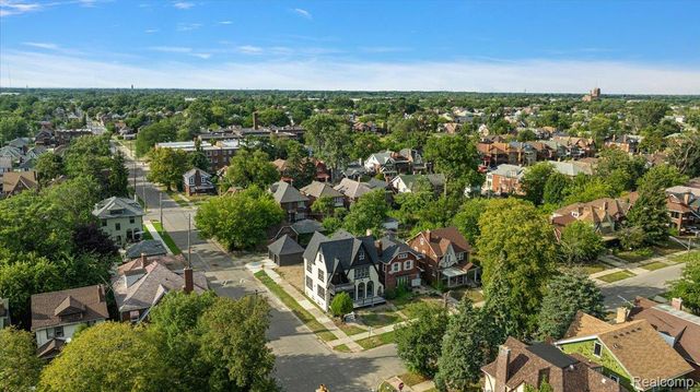 3046 Leslie Street, Detroit, MI 48238