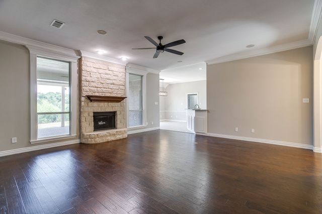 117 Danielle Drive, Hudson Oaks, TX 76087