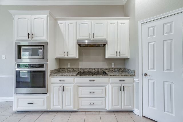 117 Danielle Drive, Hudson Oaks, TX 76087