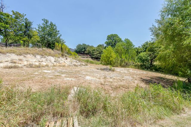 117 Danielle Drive, Hudson Oaks, TX 76087