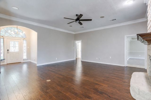 117 Danielle Drive, Hudson Oaks, TX 76087