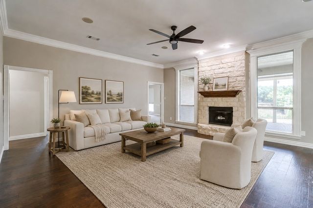 117 Danielle Drive, Hudson Oaks, TX 76087