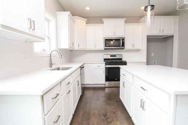 511 Bobwhite Way, Normal, IL 61761