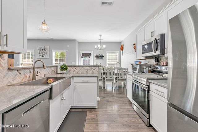 123 Katrina Street, Sneads Ferry, NC 28460