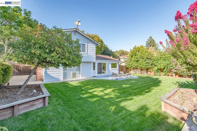 7352 Lemonwood Way, Pleasanton, CA 94588