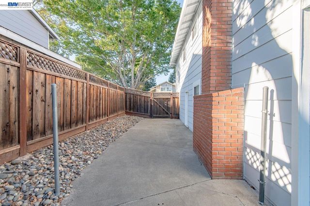 7352 Lemonwood Way, Pleasanton, CA 94588