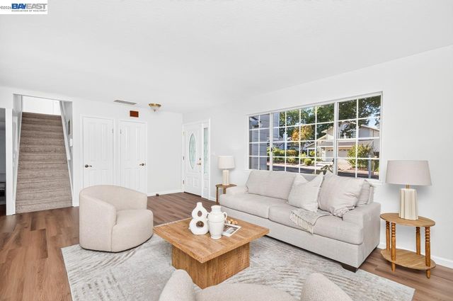 7352 Lemonwood Way, Pleasanton, CA 94588