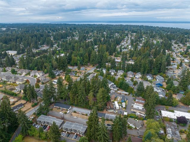 5717 186th Place SW, Lynnwood, WA 98037