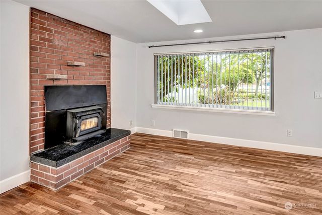 5717 186th Place SW, Lynnwood, WA 98037