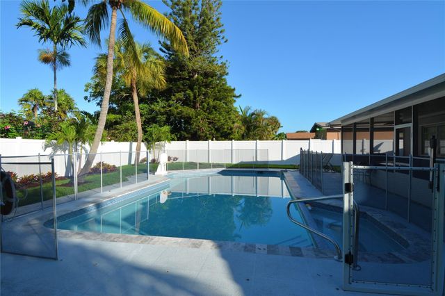 3840 N 42nd Terrace, Hollywood, FL 33021