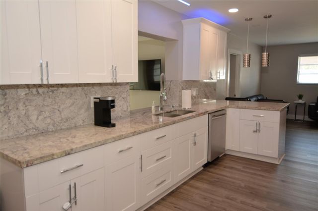 3840 N 42nd Terrace, Hollywood, FL 33021