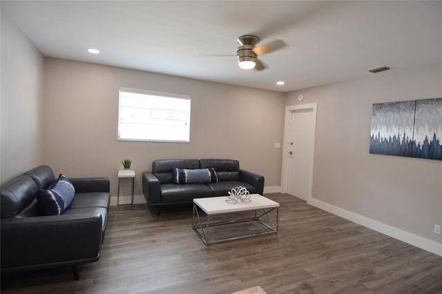3840 N 42nd Terrace, Hollywood, FL 33021