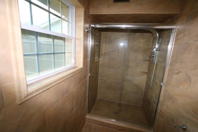 12615 Huntington Venture Drive, Houston, TX 77099