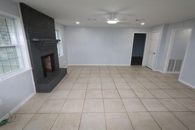 12615 Huntington Venture Drive, Houston, TX 77099