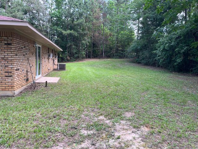 147 Magnolia Dr, Simpson, LA 71474