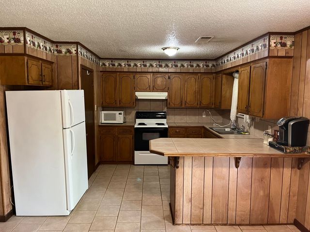 147 Magnolia Dr, Simpson, LA 71474