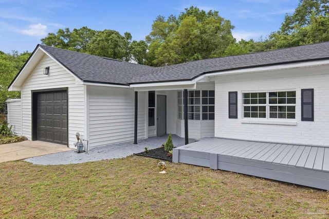 7717 Pontiac Dr, Pensacola, FL 32506