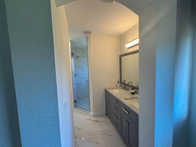 6111 Sugar Loaf Lane, West Palm Beach, FL 33411