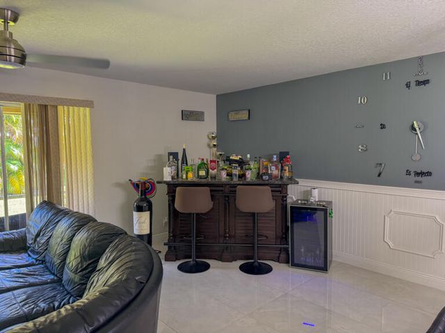 6111 Sugar Loaf Lane, West Palm Beach, FL 33411