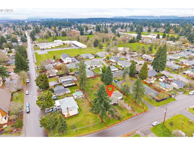 2712 Ne 111TH Dr, Portland, OR 97220