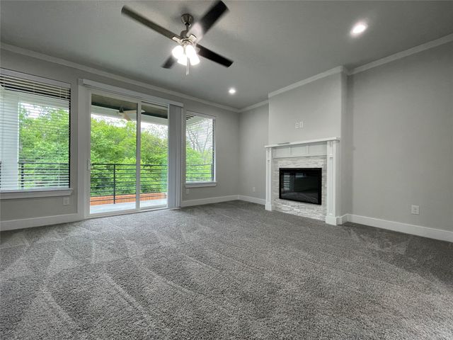 2417 N Winnetka Avenue, Dallas, TX 75212