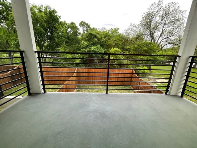 2417 N Winnetka Avenue, Dallas, TX 75212