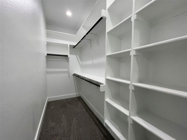2417 N Winnetka Avenue, Dallas, TX 75212