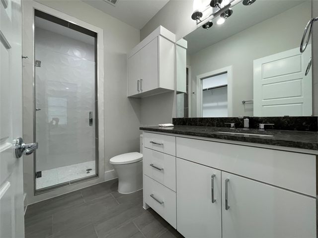 2417 N Winnetka Avenue, Dallas, TX 75212