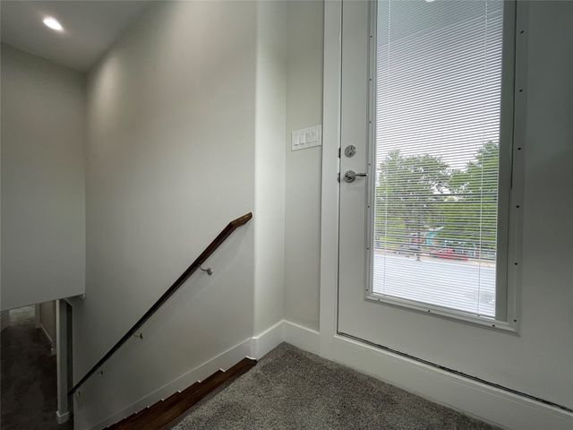 2417 N Winnetka Avenue, Dallas, TX 75212