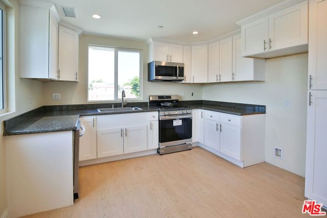 5517 - 5519 Lavinia Avenue, Lynwood, CA 90262