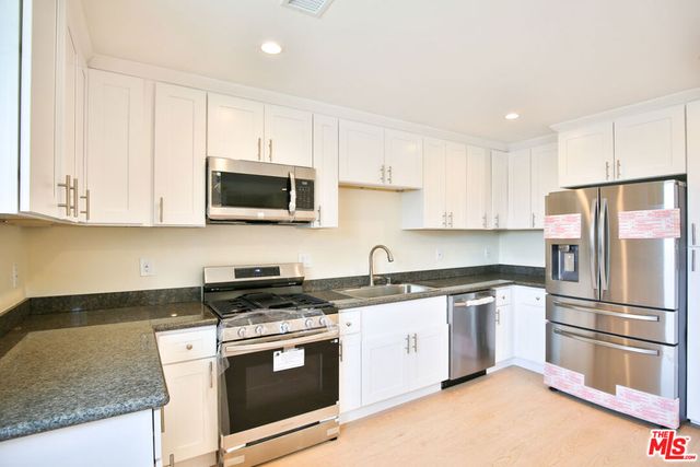 5517 - 5519 Lavinia Avenue, Lynwood, CA 90262