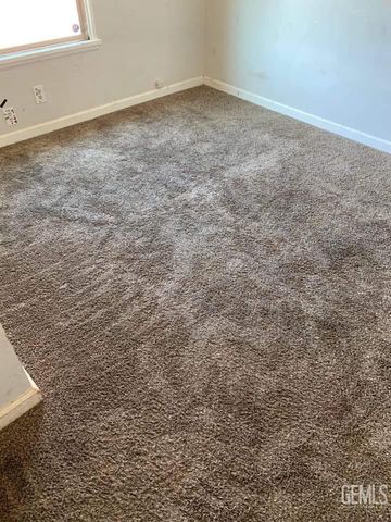 222 Hughes Avenue, Bakersfield, CA 93308