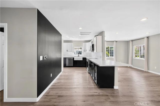 1111 E Elk, Glendale, CA 91205