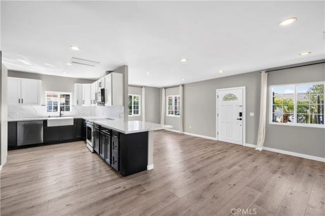1111 E Elk, Glendale, CA 91205