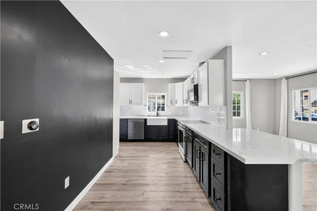 1111 E Elk, Glendale, CA 91205